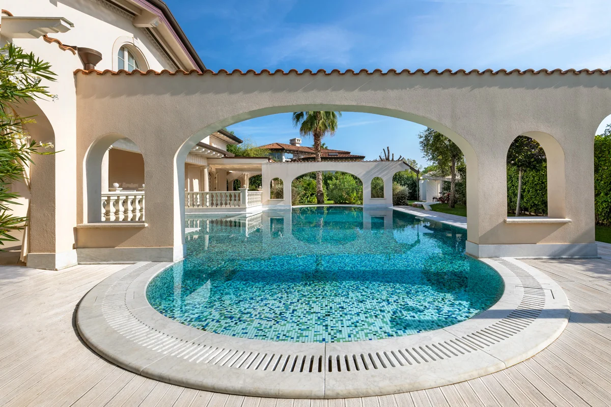 villa con piscina